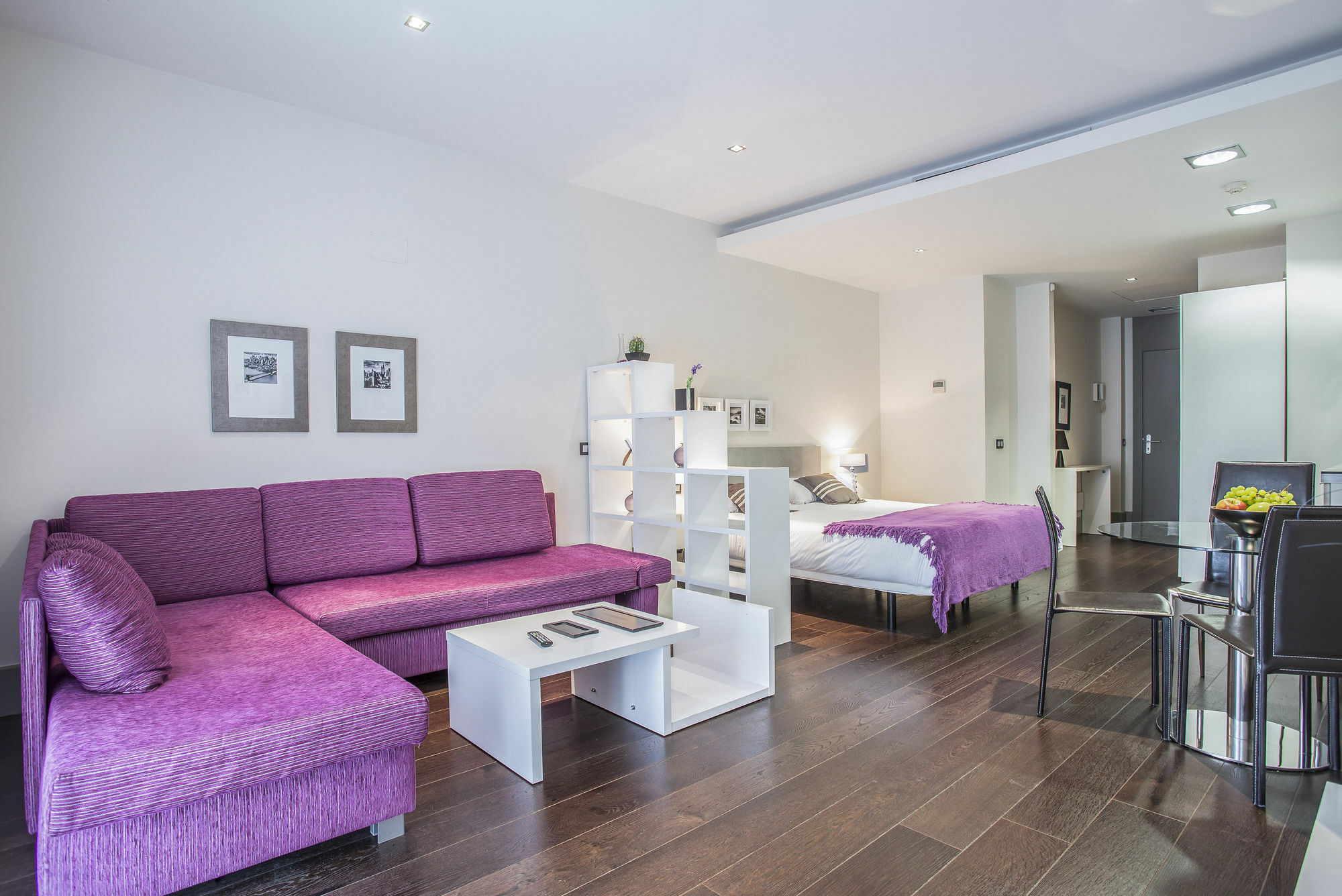 Gran Via Suites Madrid Exterior photo